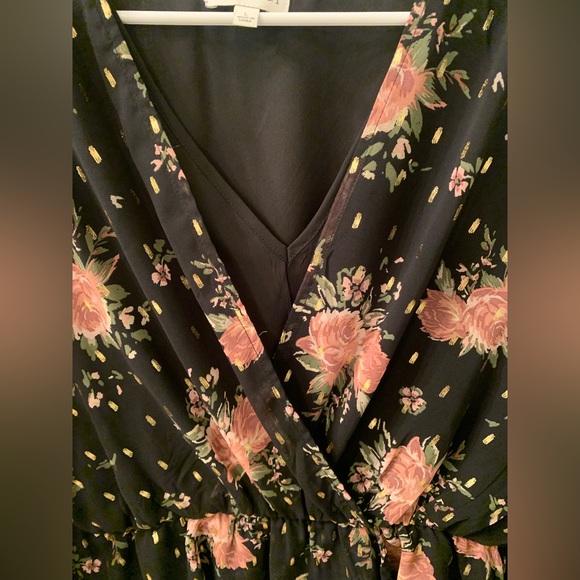 Luxology Pepulum Blouse - Picture 6 of 10